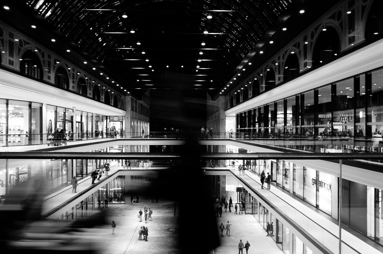 street photography blur Martin U Waltz