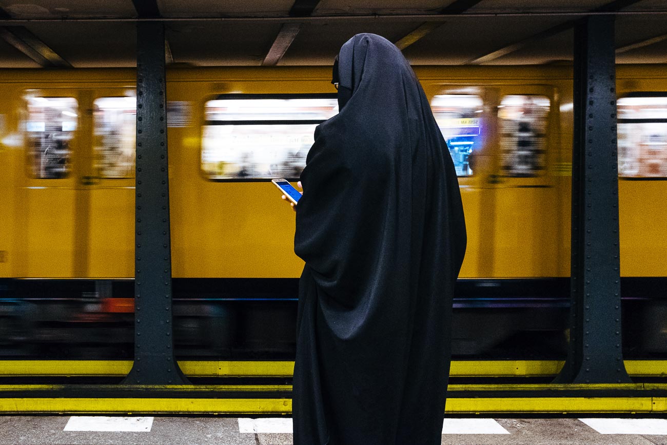 street photography blur Martin U Waltz