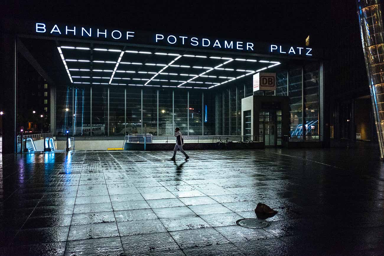 Street Photography Berlin Rain Martin U Waltz